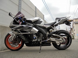 CBR1000RR☆車検30年5月まであります。