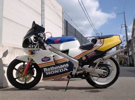 ホンダ ＮＳＲ２５０Ｒ－３ロスマンズ乾式クラッチ