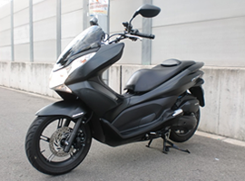 PCX150 初年度27年4月 4820K距離アサ メーカー保証残り1年アリ